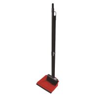 Faras din plastic cu lamela si coada lunga de 92 cm ANNA ZARADNA + matura din plastic cu coada lunga de 92 cm