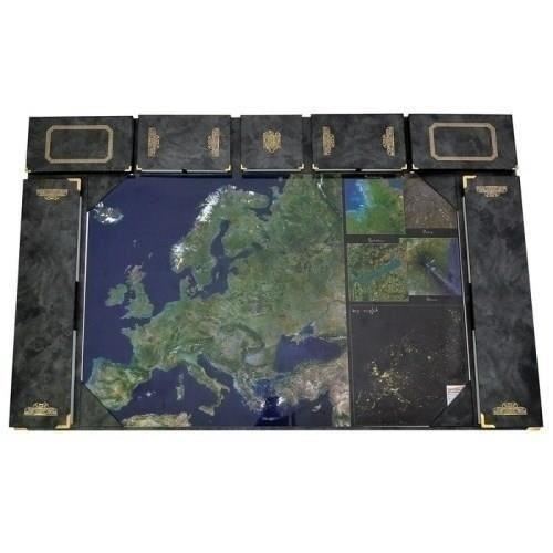 MAPA DE BIROU CU COMPARTIMENTE ECHIPATE CU NOTITE DE HARTIE